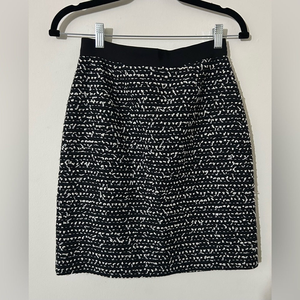 Kate Spade Black and White Textured Pencil “Skirt the Rules” Skirt